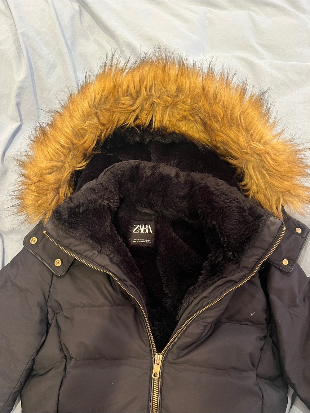 Zara Black Puffer Jacket with Tan Faux-Fur Hood Trim - Picture 2 of 5